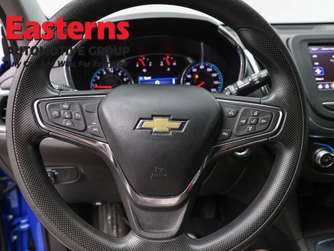 Used 2024 Chevrolet Equinox LT FWD image 10