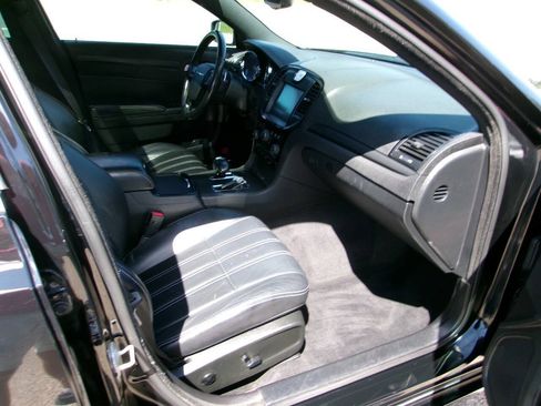 Used 2014 Chrysler 300 S AWD/4WD image 10