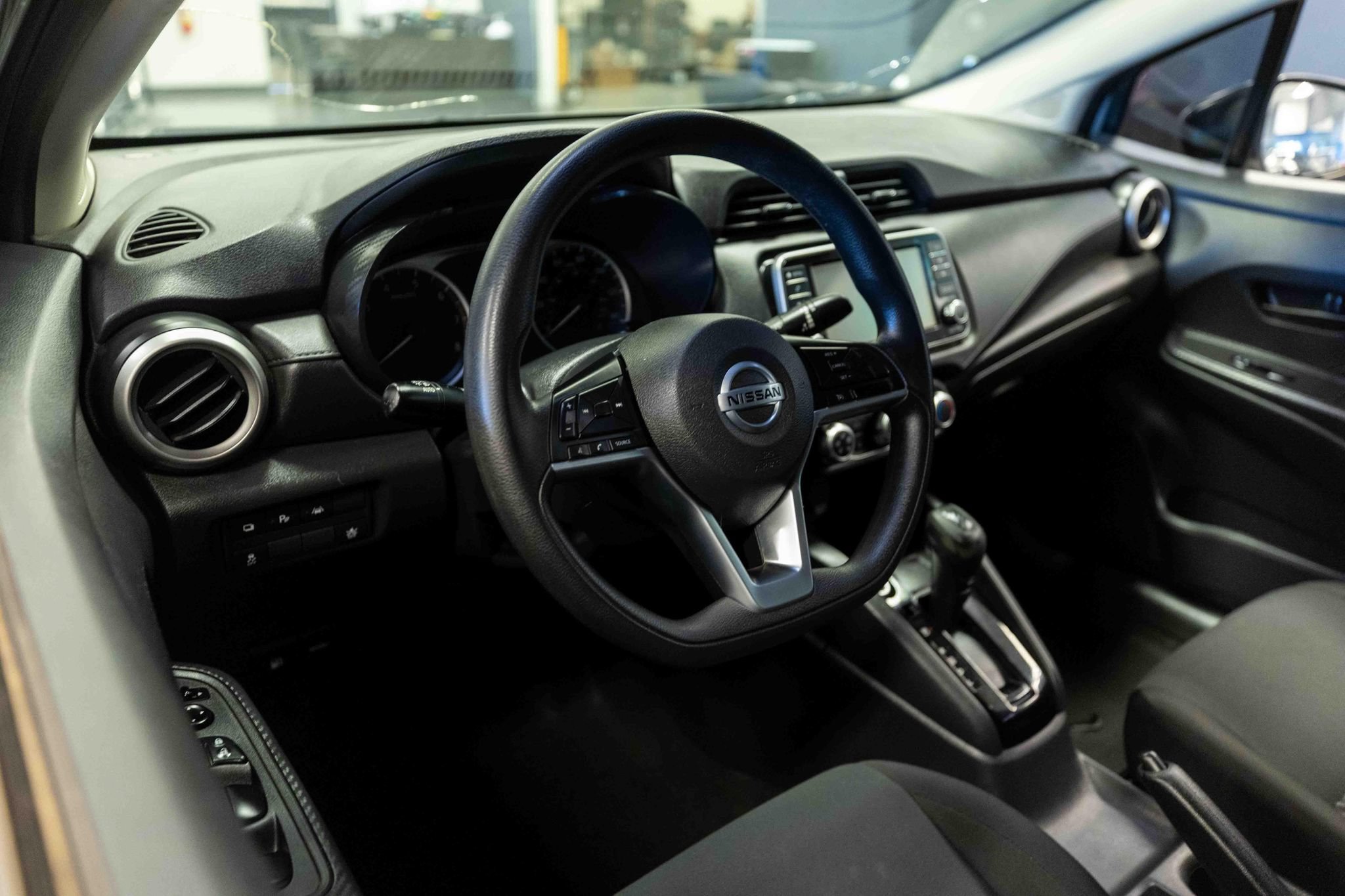 Used 2021 Nissan Versa S FWD image 8