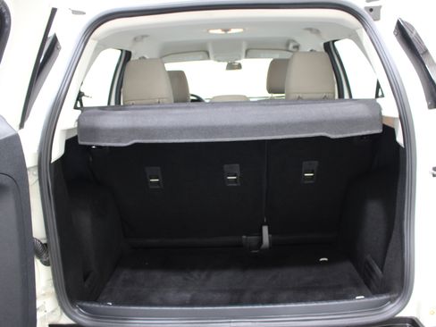 Used 2020 Ford EcoSport S FWD image 19
