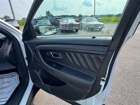 Used 2018 Ford Taurus Police Interceptor AWD image 39