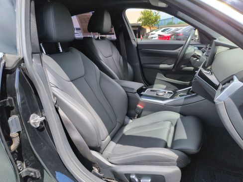 Used 2023 BMW i4 eDrive35 RWD image 32