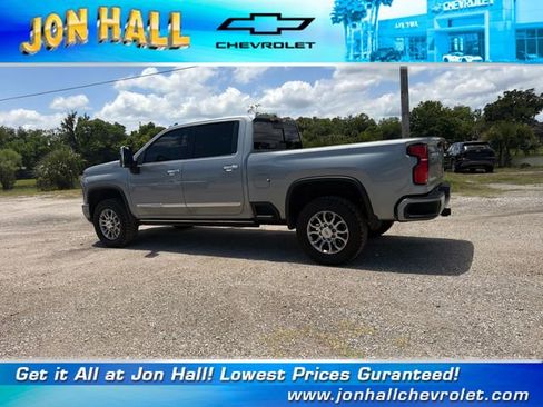 Used 2025 Chevrolet Silverado 2500 High Country w/ High Country Premium Package AWD/4WD image 7