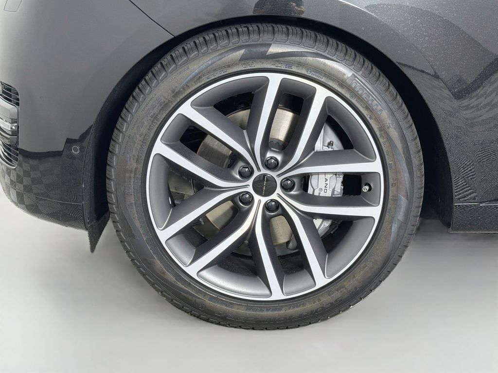 New 2026 Land Rover Range Rover SE AWD/4WD image 33