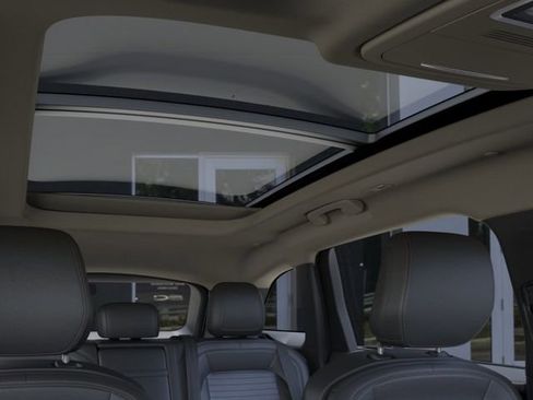 New 2026 Lincoln Nautilus Reserve AWD/4WD image 22