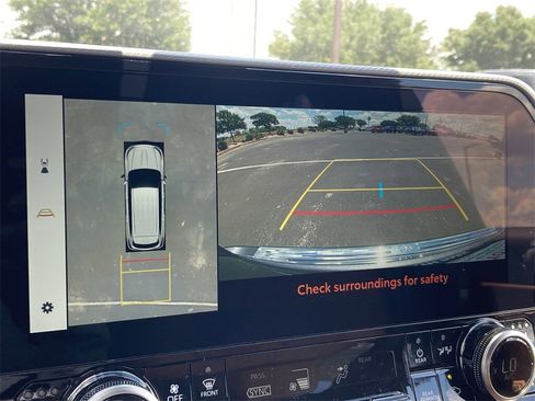 New 2026 Toyota Highlander Platinum image 25