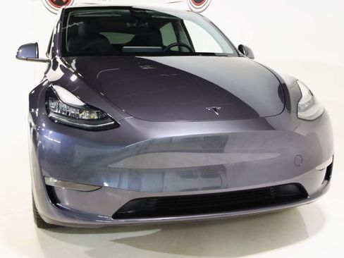 Used 2022 Tesla Model Y Long Range AWD/4WD image 20