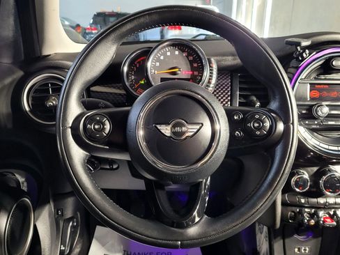Used 2015 MINI Cooper S image 23