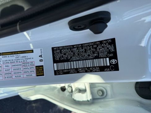 Used 2025 Toyota Corolla LE FWD image 26
