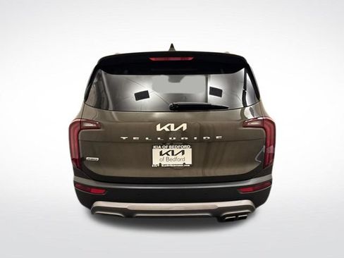Used 2022 Kia Telluride S AWD/4WD image 6