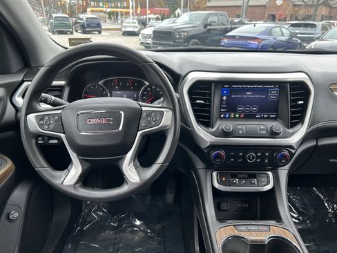 Used 2023 GMC Acadia SLE w/ Driver Convenience Package image 20