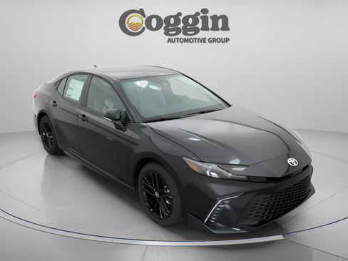 New 2026 Toyota Camry SE image 26