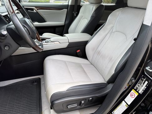 Used 2019 Lexus RX 350 FWD w/ Navigation Package image 24