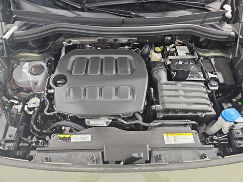 New 2026 Volkswagen Tiguan SE R-Line FWD image 21