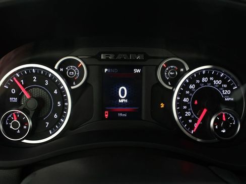 New 2026 RAM 2500 Tradesman AWD/4WD image 12