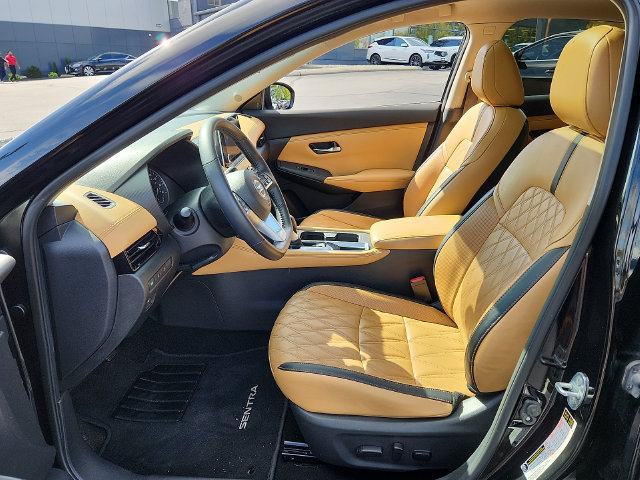 Used 2021 Nissan Sentra SV w/ SV Premium Package FWD image 14