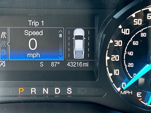 Used 2019 Ford Ranger XLT w/ Equipment Group 302A Luxury AWD/4WD image 25