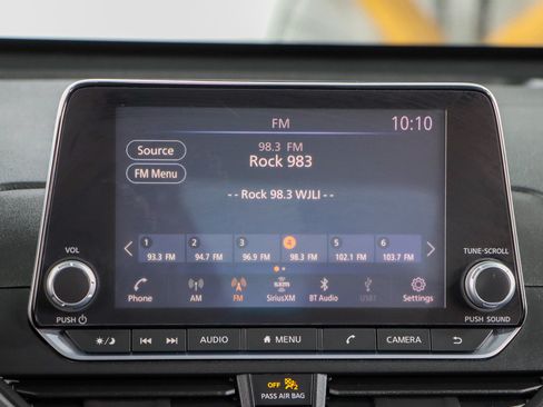 Used 2024 Nissan Altima 2.5 SR FWD image 19