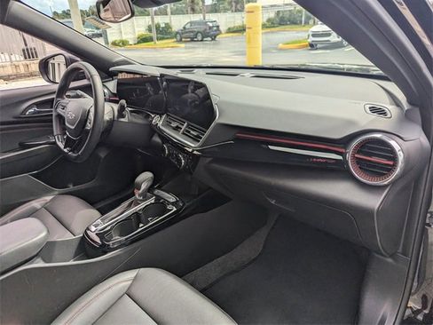 Used 2024 Chevrolet Trax RS w/ Driver Confidence Package image 16