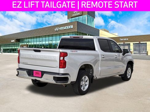 Used 2021 Chevrolet Silverado 1500 LT AWD/4WD image 5
