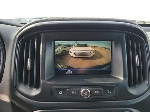 Used 2021 Chevrolet Colorado W/T image 5