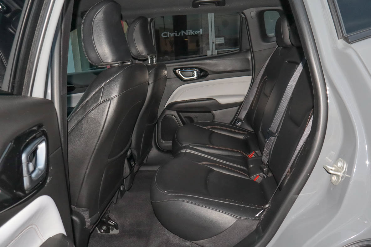Used 2024 Jeep Compass Limited AWD/4WD image 8