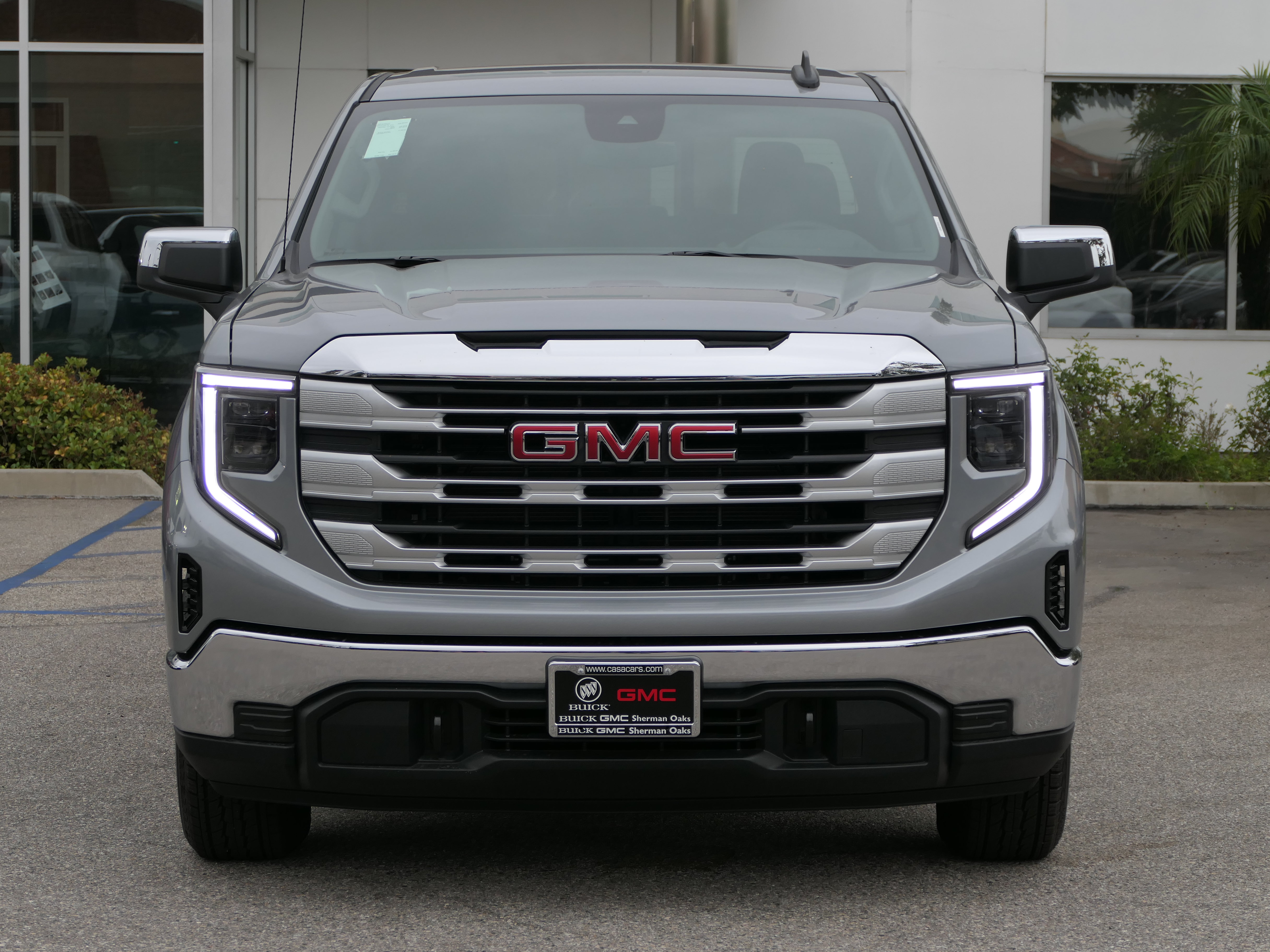 New 2026 GMC Sierra 1500 SLE w/ Preferred Package AWD/4WD image 8