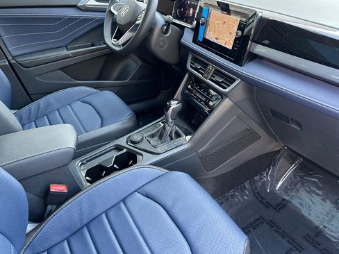 New 2026 Volkswagen Taos SEL image 15