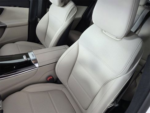 New 2026 Mercedes-Benz GLC 300 4MATIC image 8