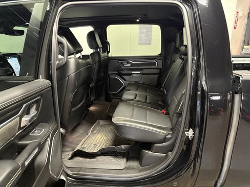Used 2023 RAM 1500 Laramie AWD/4WD image 10