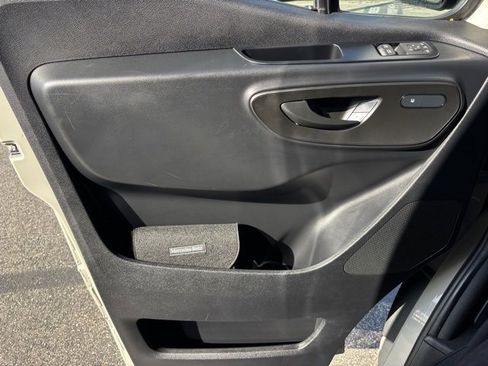 Used 2025 Mercedes-Benz Sprinter 2500 image 15