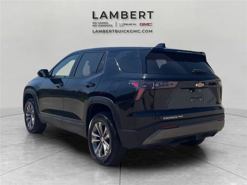 Used 2026 Chevrolet Equinox LT AWD/4WD image 3