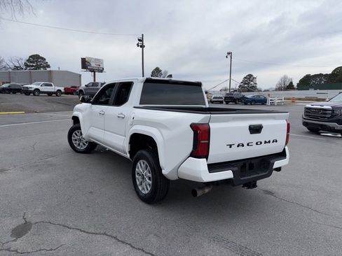 Used 2024 Toyota Tacoma SR5 image 3