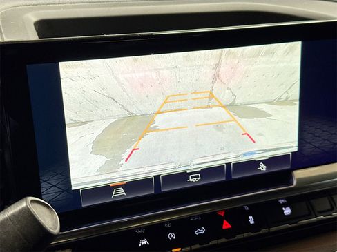 Used 2024 GMC Sierra 1500 SLT image 14