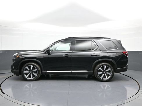 Certified 2023 Honda Pilot Touring image 9