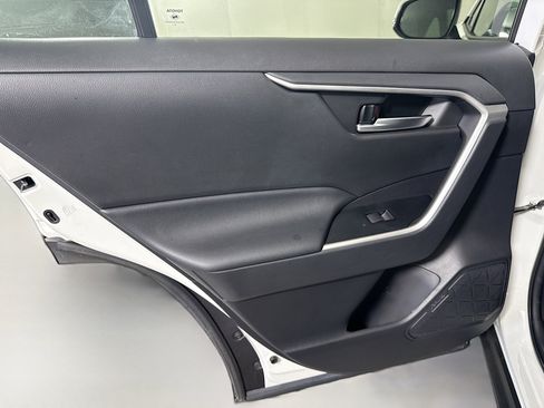 Used 2021 Toyota RAV4 XLE image 26