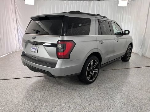 Used 2020 Ford Expedition Limited w/ Equipment Group 303A AWD/4WD image 12