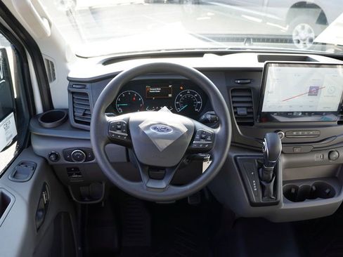 New 2025 Ford Transit 250 148 Medium Roof image 12