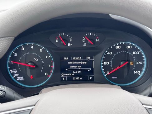 Used 2025 Chevrolet Malibu LT image 12