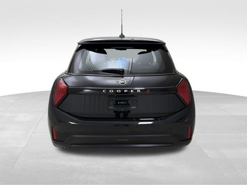 Certified 2025 MINI Cooper S image 8