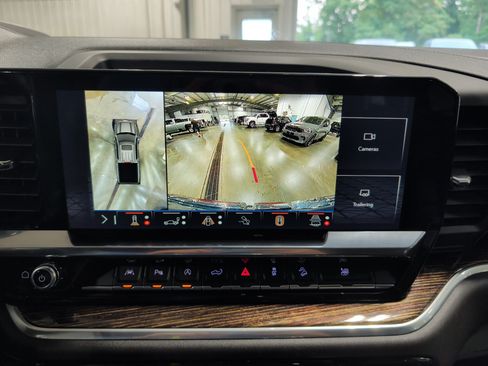Used 2026 GMC Sierra 1500 Elevation w/ Elevation Premium Package AWD/4WD image 12
