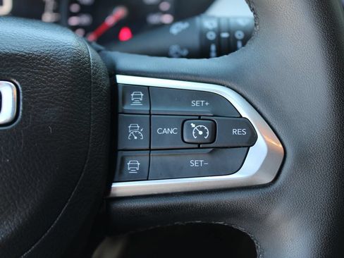 Used 2025 Jeep Compass Limited AWD/4WD image 51