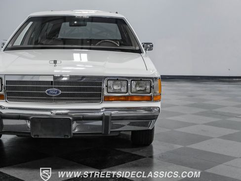 Used 1990 Ford LTD Crown Victoria image 20