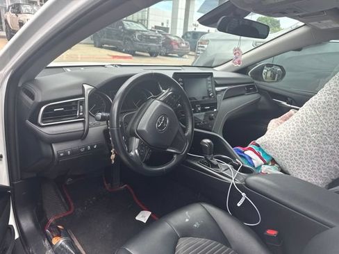 Used 2021 Toyota Camry SE w/ TRD Appearance Package (TMS) FWD image 5