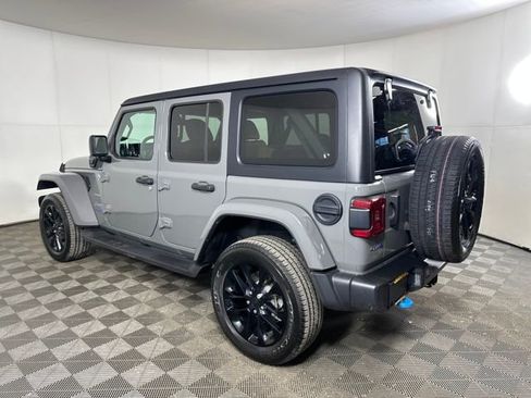 Used 2023 Jeep Wrangler Unlimited Sahara image 5