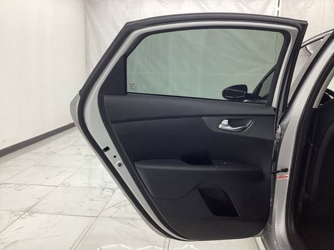 Used 2019 Kia Forte LXS FWD image 24
