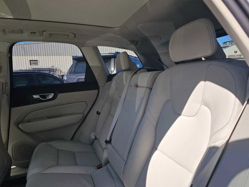 New 2026 Volvo XC60 T8 Ultra w/ Protection Package Premier AWD/4WD image 18
