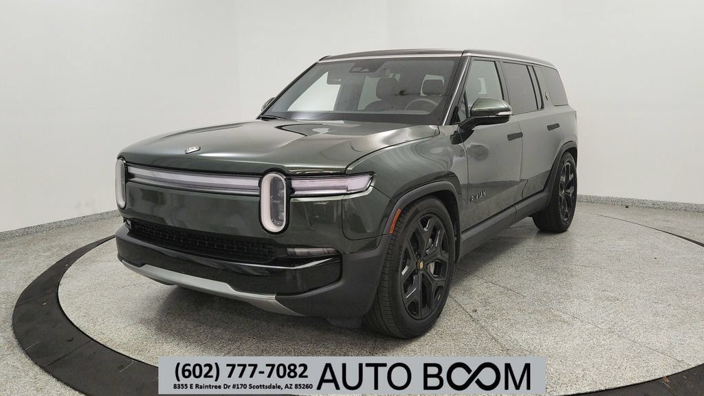 Used 2025 Rivian R1S Adventure Dual AWD/4WD image 1