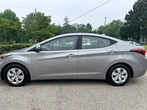Used 2016 Hyundai Elantra SE FWD image 8