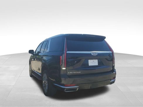 Used 2022 Cadillac Escalade Premium Luxury image 6